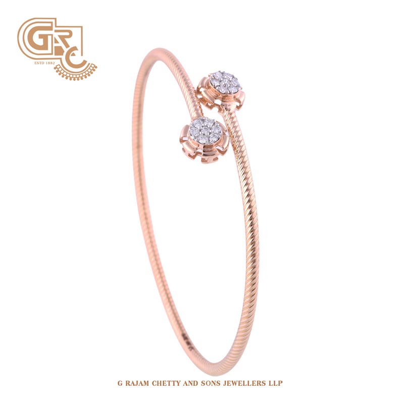 Buy Zaveri Pearls Gold Toned Metal Wraparound Traditional Bracelet -  Bracelet for Women 7608213 | Myntra