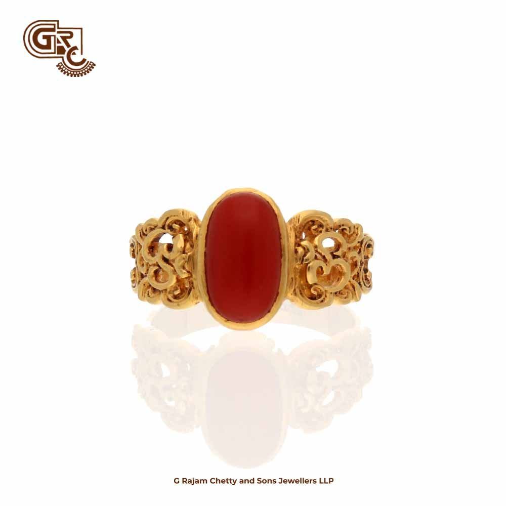 Antique gold and coral ring 