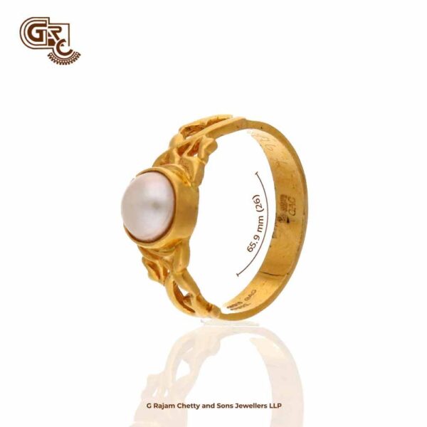 White Pearl Elegant Floral Gents Ring